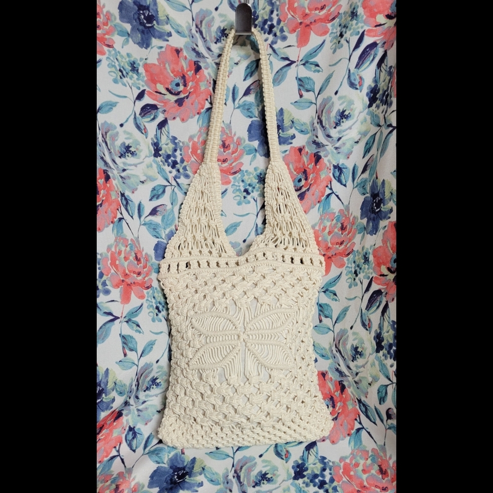 Ivory white crochet handbag